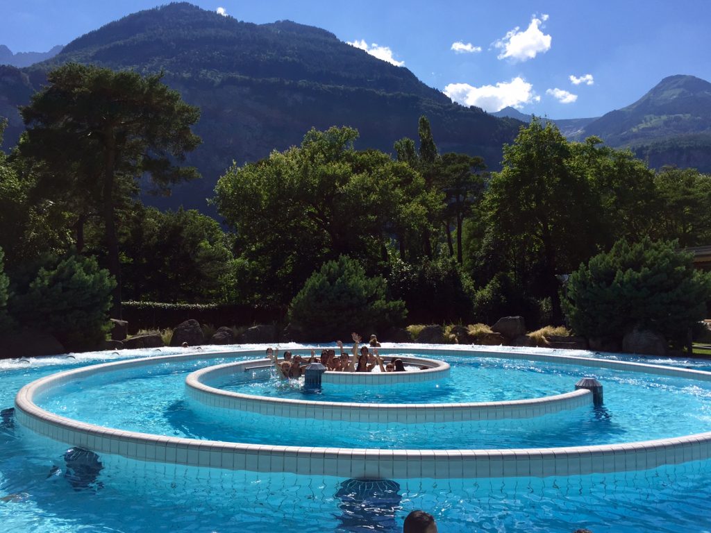 Ooh la la, Levey-les-bains, an incredible Swiss spa experience! #location #poolswithviews