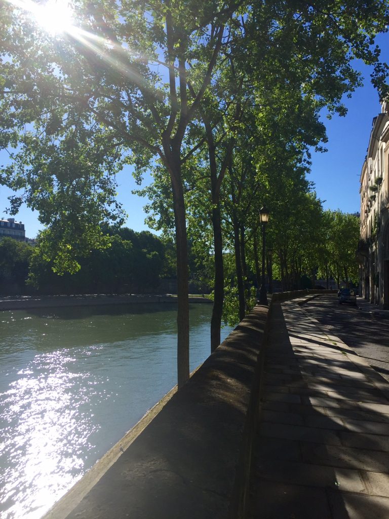 We couldn't have been luckier weather-wise during our time in Paris. From shopping to exploring to finding places to dine, we had such a sunny time!