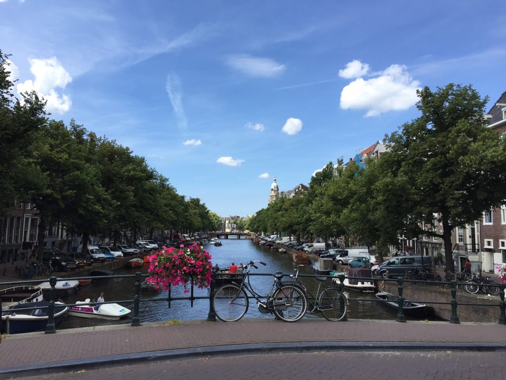 Such a picturesque town of bicycles, bridges, and blooms ?