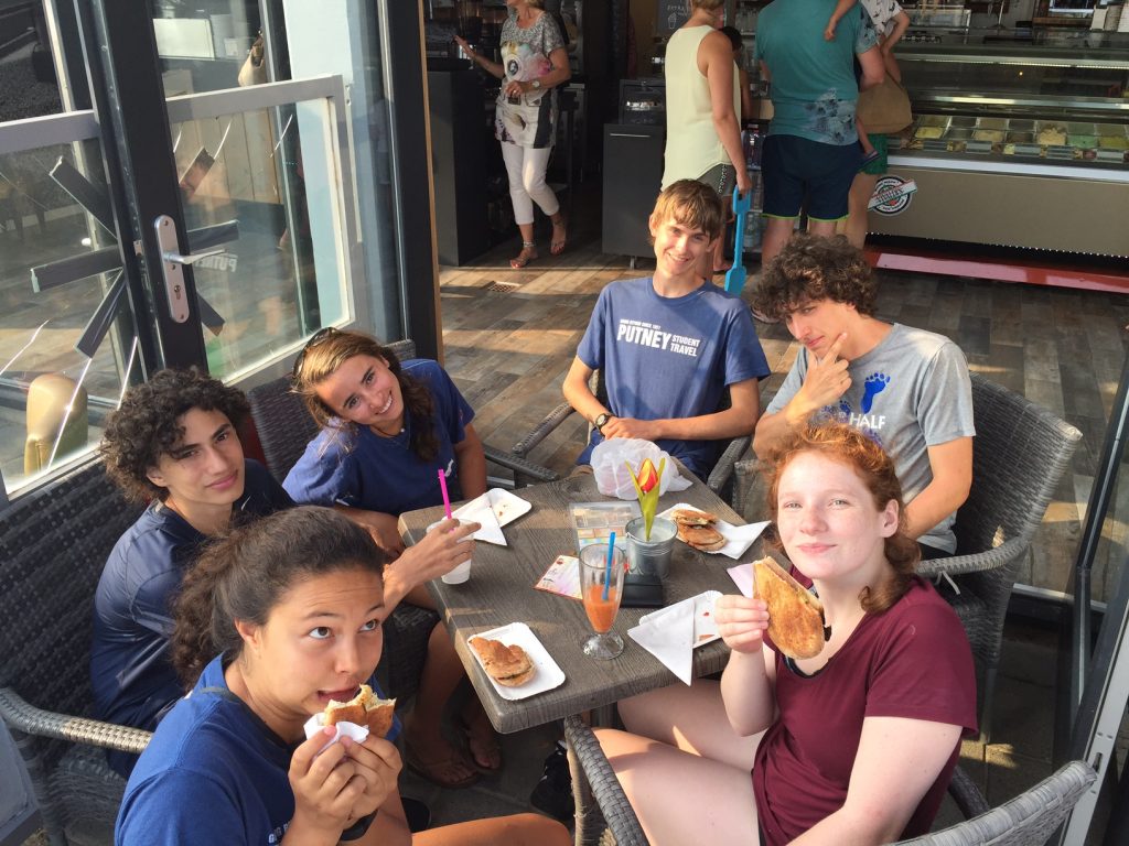 Dining at the beach in Noordwijk, Kelsey, Jacob, Campbell, Sam, Kaes, and Maggie celebrate the moment ??